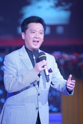 郁钧剑大爷.jpg 郁钧剑大爷.jpg